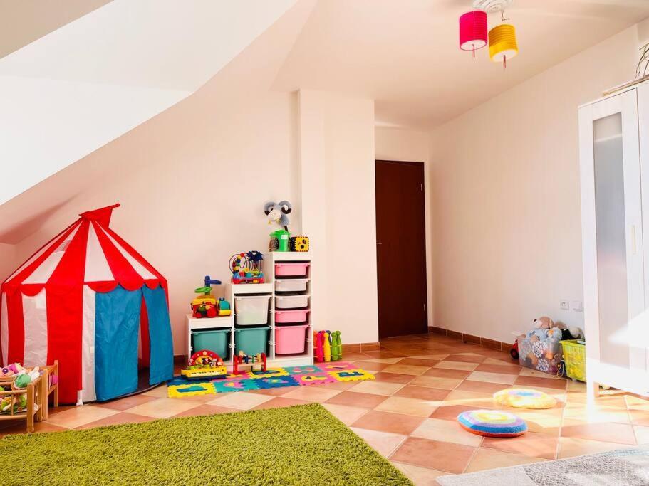 Apartament Se Zahradou 20 Minut Do Centra Prahy *