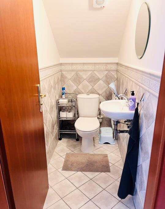 Apartment Se Zahradou 20 Minut Do Centra Prahy *